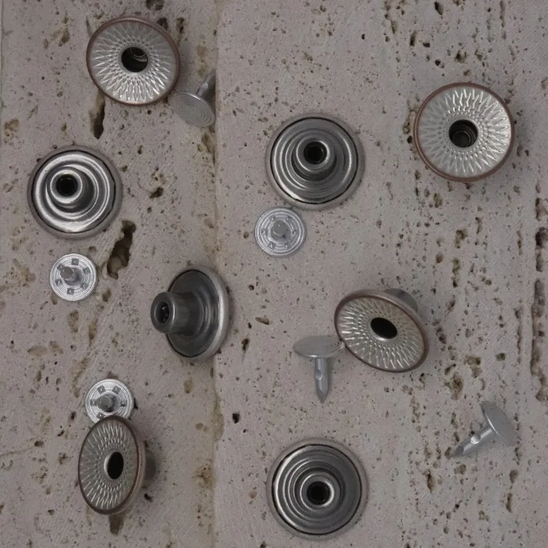 8 قطع من أزرار الجينز ذات الشق الواحد مع أظافر فوهة جانبية - أزرار معدنية لسراويل الدنيم والسترات والحقائب والخياطة اليدوية