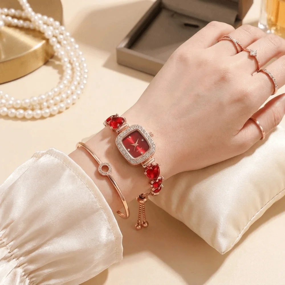 Adjustable Bracelet Watches Heart-shaped Elegant Women's Wrist Watch Small Square Dial Simple Ladies Business Watches Women