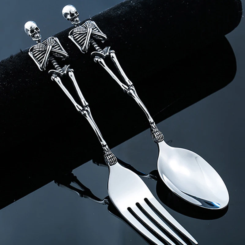 

Skeleton Skull Fork Spoon Tableware Halloween Party Gifts Titanium Steel Vintage Dinner Table Flatware Cutlery Set Metal Crafts