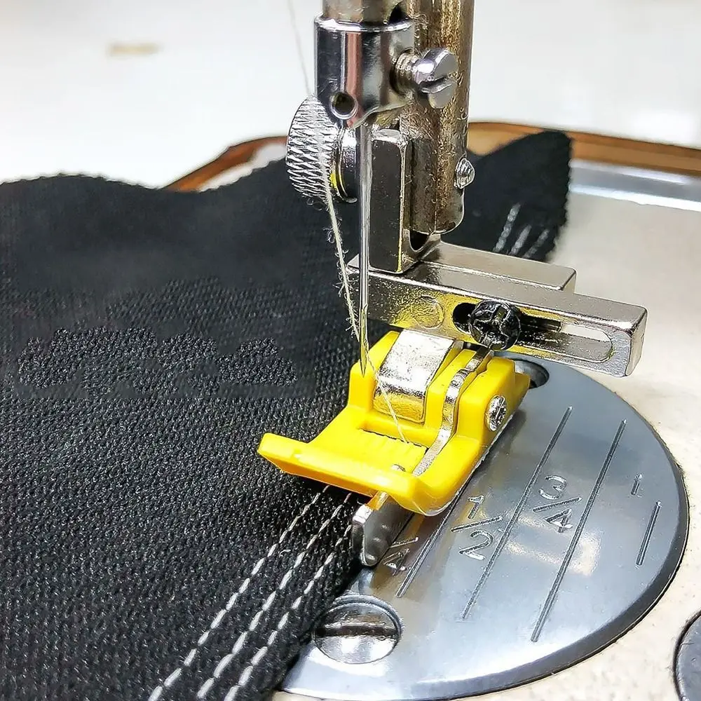 0.1-0.8cm Width Adjustable Sewing Machine Presser Foot KT-18 Plastic Press Foot Oxford Edge Guide Computerized Flatbed