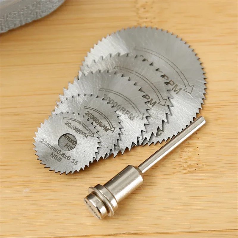 6Pcs HSS Circular Wheel Saw Blades Cutting Discs with Mandrel for Grinder Drill Wood Cutting Power Rotary Tools 22/25/32/35/44mm