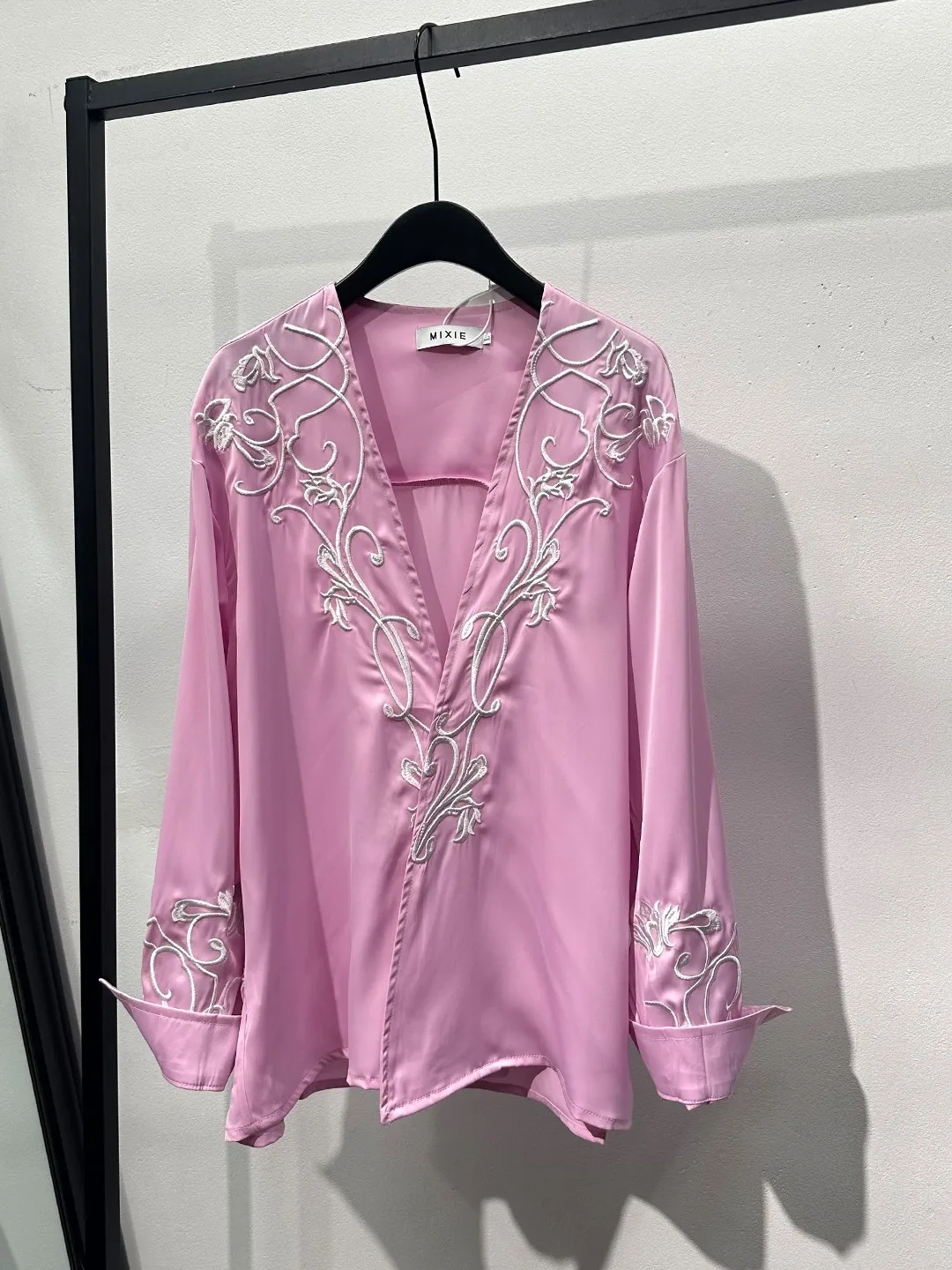 High Street Dark Style High-end Minimalist Long Sleeved Shirt Men's Autumn Loose Casual Versatile V-neck Streetwear Shirts
