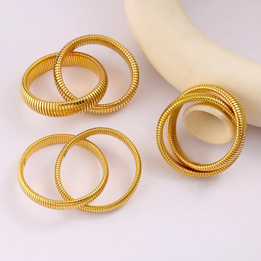 

Titanium Steel Fashionable Double Ring Gold Color Bracelet with A Simple and Cool Personality Retro Bangles for Woman Jewelry