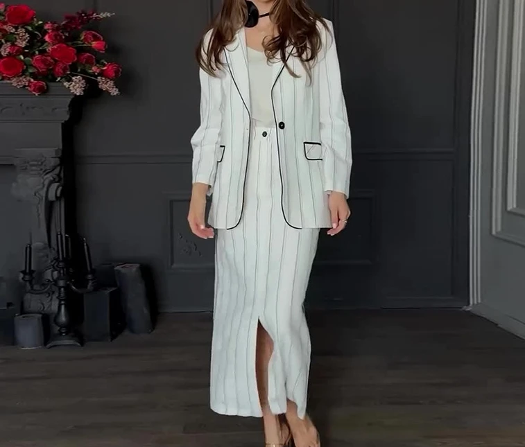 Conjunto de vestido de traje de viaje elegante para mujer, camisa de rayas finas con solapa, emparejada con falda larga con abertura en la cadera de cintura alta, moda