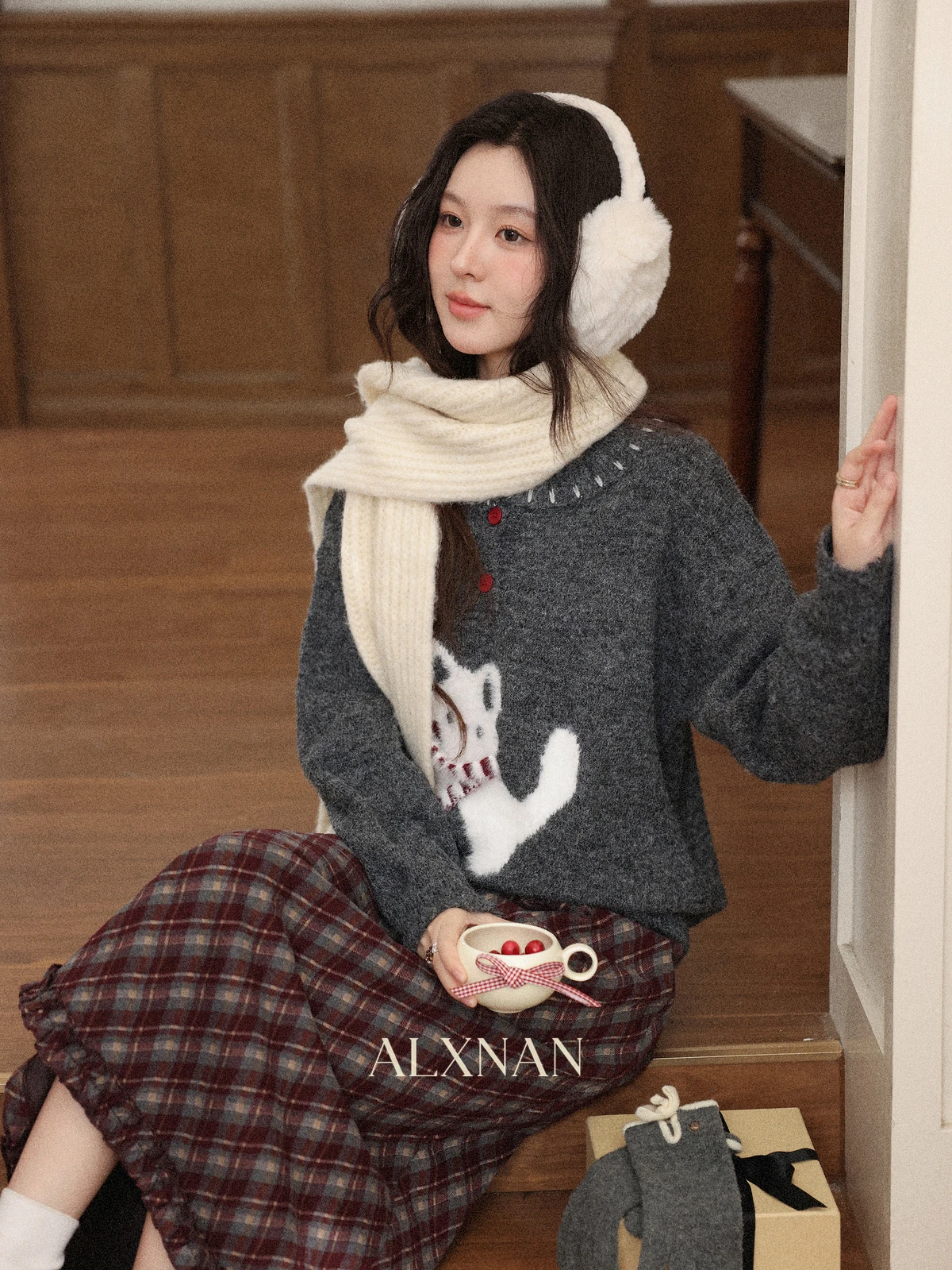 

Свободный вязаный свитер с длинными рукавами для женщин: элегантный стиль, теплый на зиму, с воротником, эксклюзивно онлайн, повседневная одежда, серый цвет