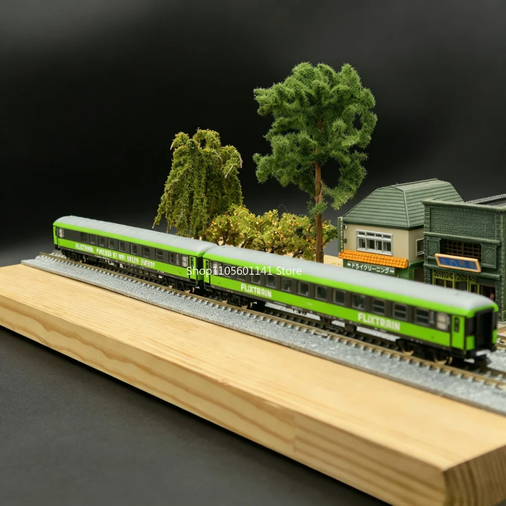 N Scale 1/160 Train Model 6260085 Two Passenger Carriages train model Carriage Set Sand Table Scene Decoration No Powered