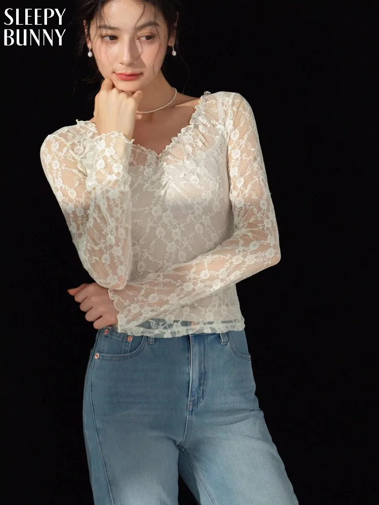 

Elegant Sheer Lace Long Sleeve Knit Blouse Hollow Out Floral Mesh Top Slim Transparent Lace Shirt Autumn Layering Base Top Women