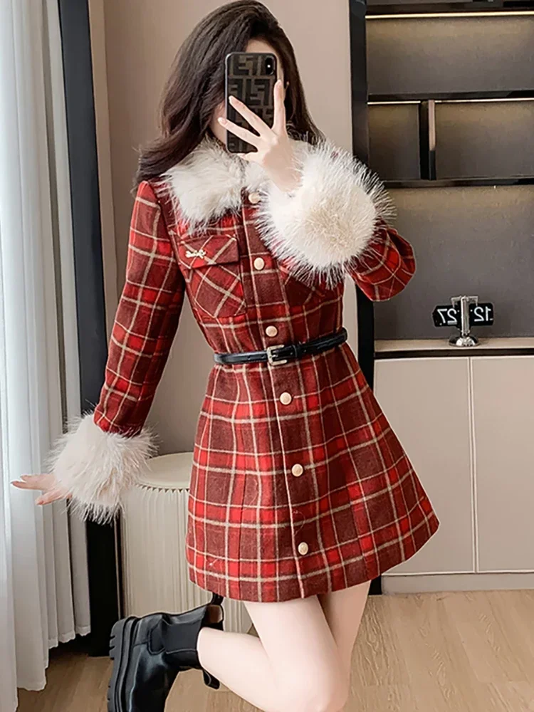 Cappotti da donna caldi e spessi in lana scozzese rossa Autunno Inverno Chic colletto finto abito corto di lusso 2024 abito da festival vintage coreano