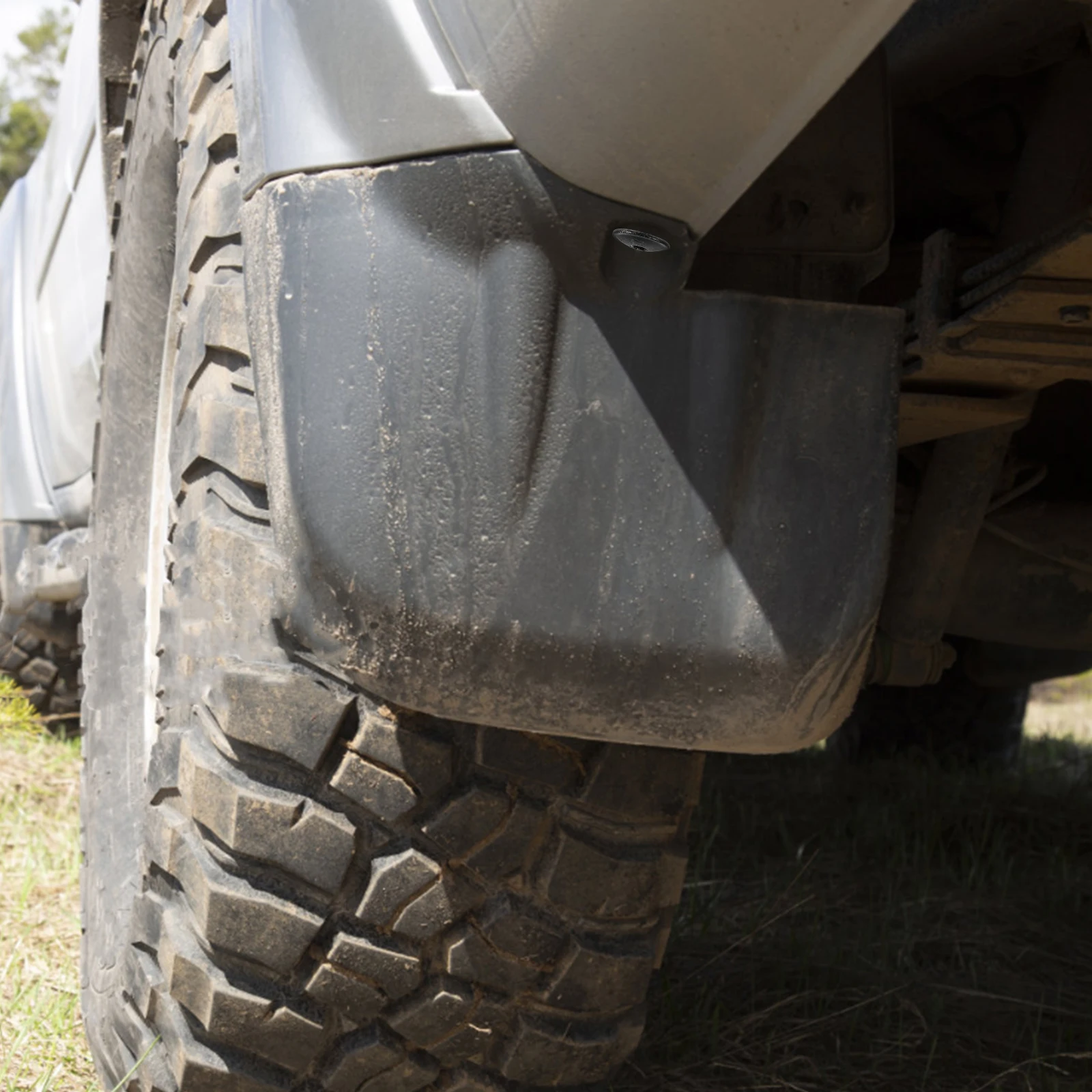 

50Pcs Mud Flap Screws M5 Self Tapping Metal Screws for Car Splash Shield Skid Plate Mounting Universal Automotive Fixing