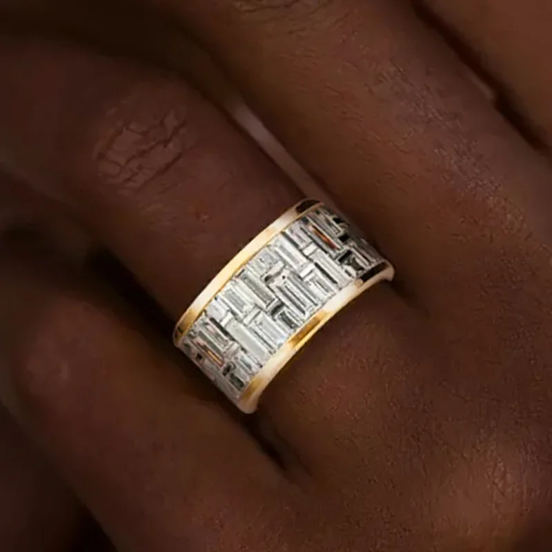 Four sided mesh pattern inlaid with zircon, two tone minimalist ring for elegant, fashionable, and personalized jewelry