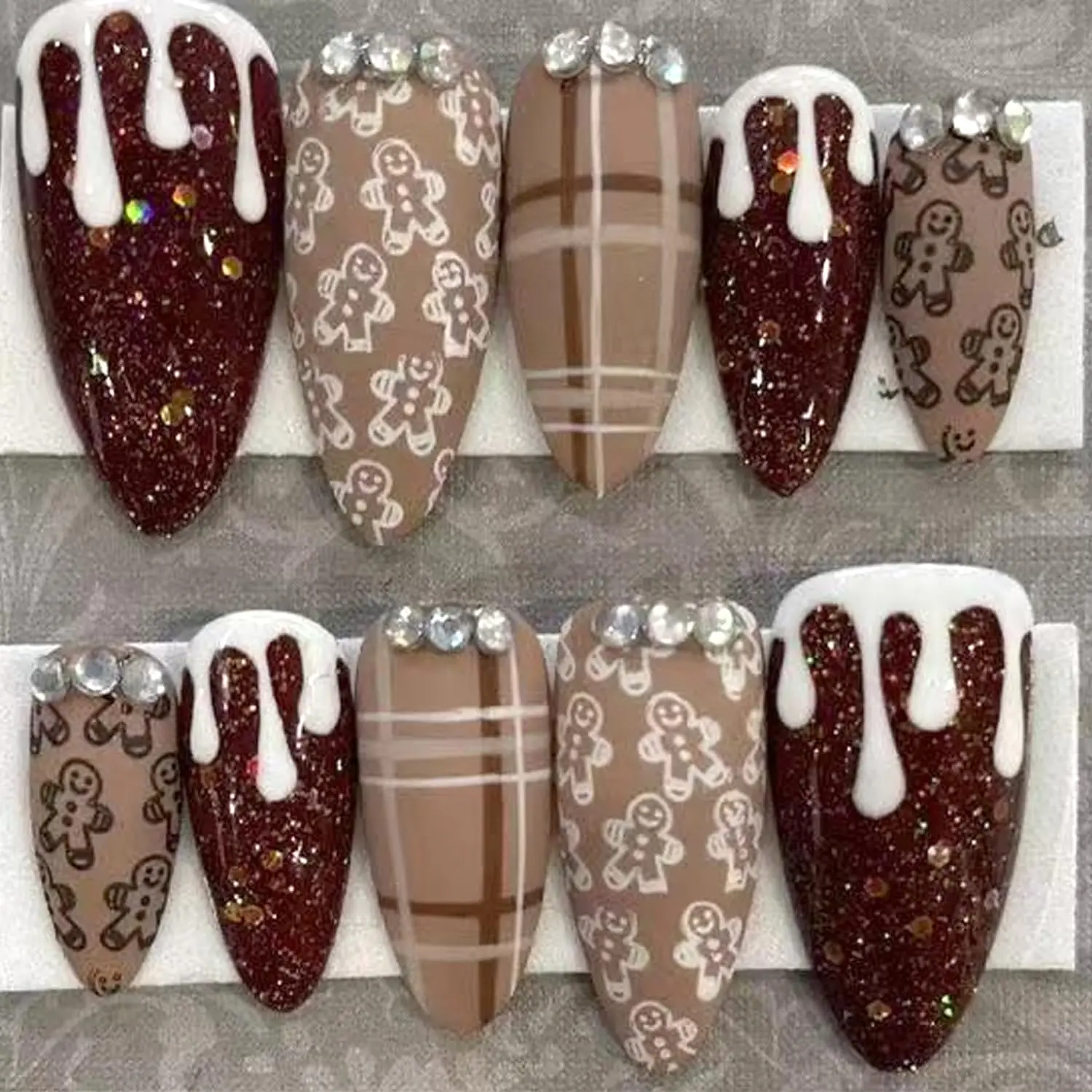 Cute Gingerbread Man Press on Nails Medium Almond Fake Nail Cute Christmas False Nails 3D Rhinestones Design Stick on Nail