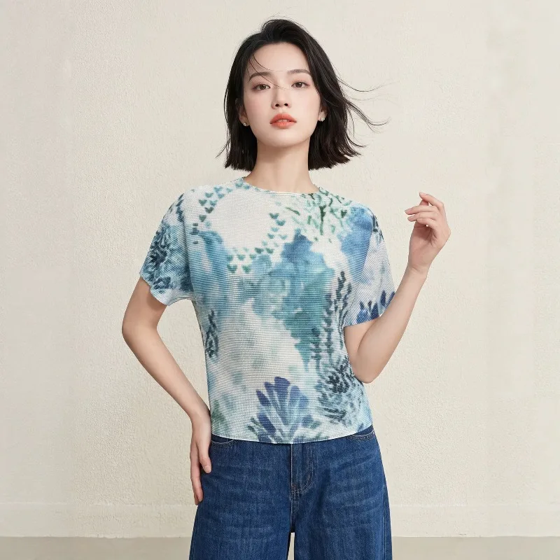 Miyake Pleated New 2026 Summer Simple Fashion Gradient Pleated Short Sleeve Top Versatile Casual T-Shirt Women's Clothing Pleat