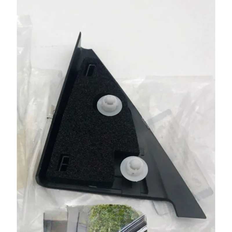 

Rear Door Triangular Window Interior Panel for Buick Excelle