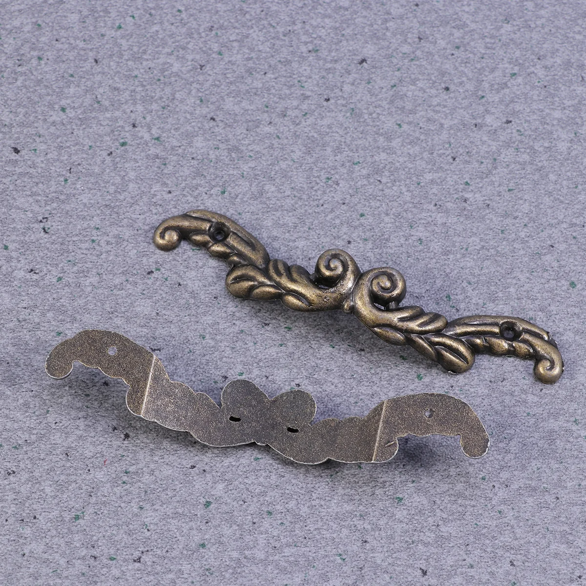 

2Pcs Mini Alloy Vintage Drawer Handles Large Size Metal Pull Handle for Cupboard Cabinet Door Replacement Metal Pull Handle