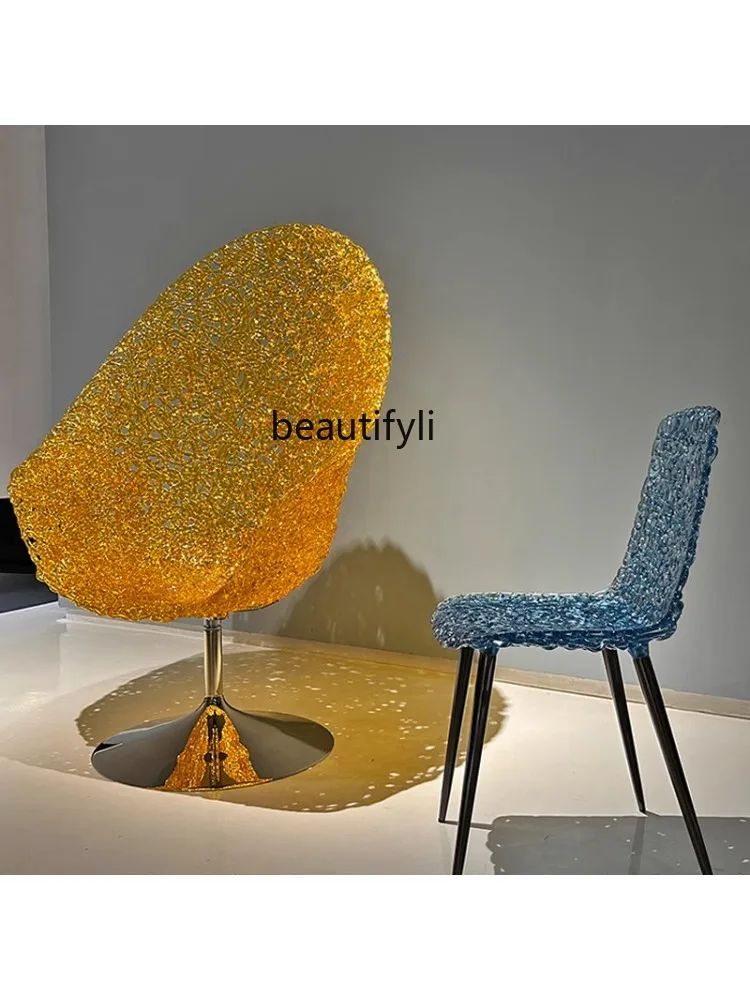 Modern Simple and Light Luxury Art Queen Leisure Chair Living Room Villa Shaped Transparent Resin Chair furniture