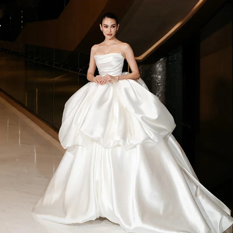 

Elegant A Line Satin Wedding Dress Princess Strapless Ruffles Layered White Bridal Gown for Women's Vestidos De Novia Customized