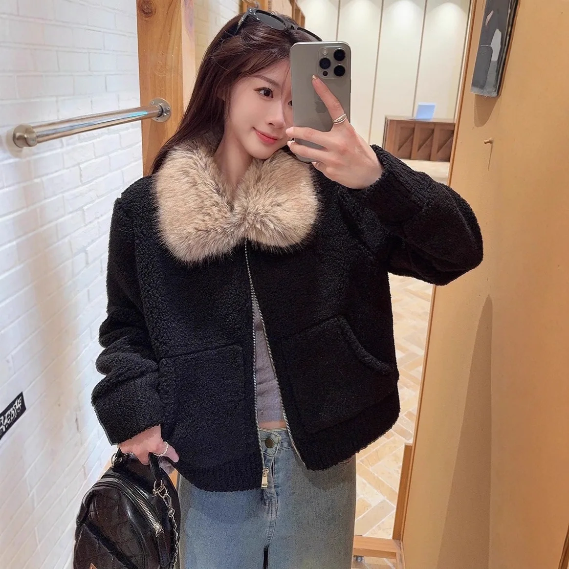 

Винтажное черное пальто из овечьей шерсти с меховым воротником для женщин, зимний стиль, повседневный свободный кардиган с длинными рукавами
