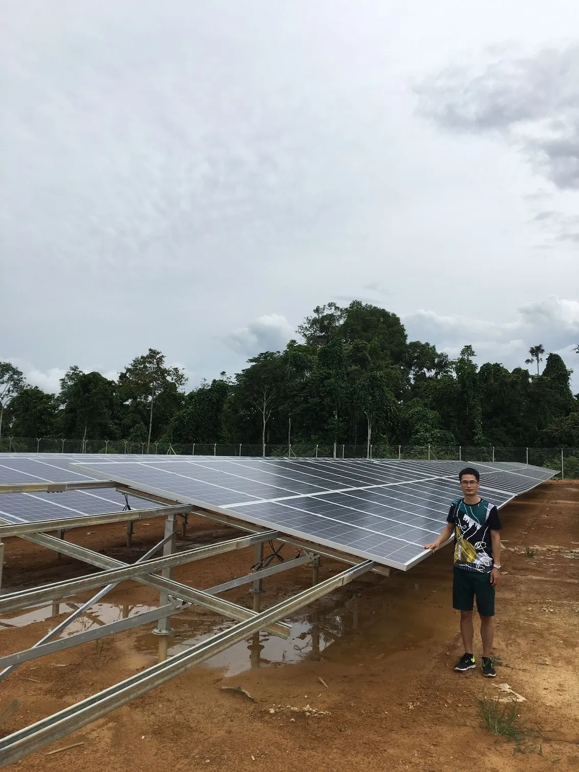 Iron C-shaped Steel Aluminum Photovoltaic Bracket Ground Installation System for Commercial Use 15-Year Warranty 60m/s Wind Load