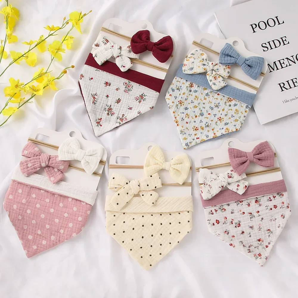 

3Pcs/Set Muslin Cotton Baby Bib Newborn Bows Headband Triangle Print Saliva Towel Infant Boy Girl Feeding Burp Cloth Shower Gift