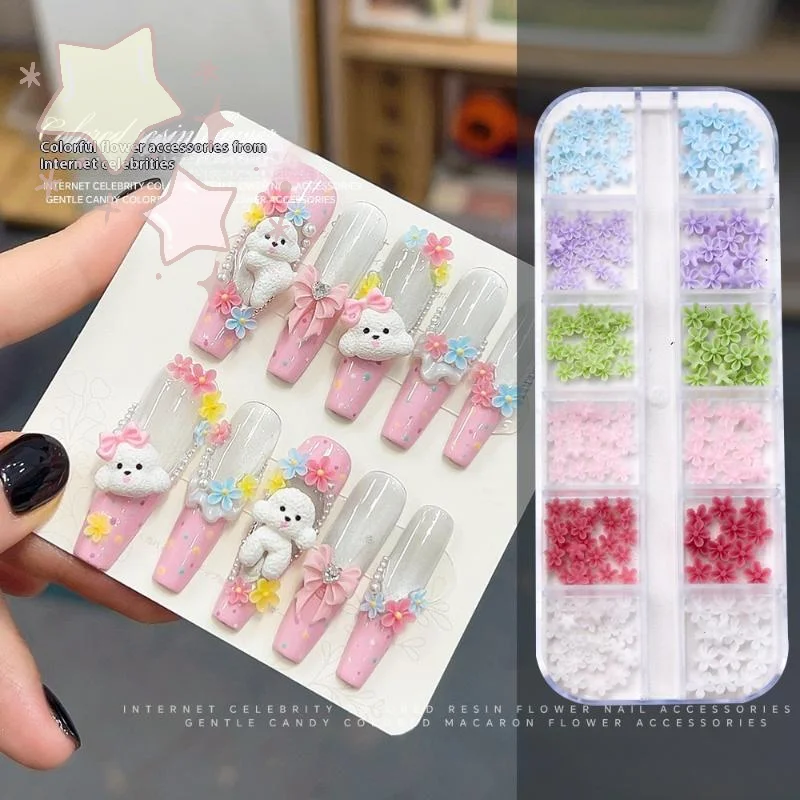 12 Grids Mini Gemengde Vijf Bloemblaadje Bloem Nail Art Charms Applicaties Decals Versieringen Voor Zomer Nail Design Manicure Accessorie