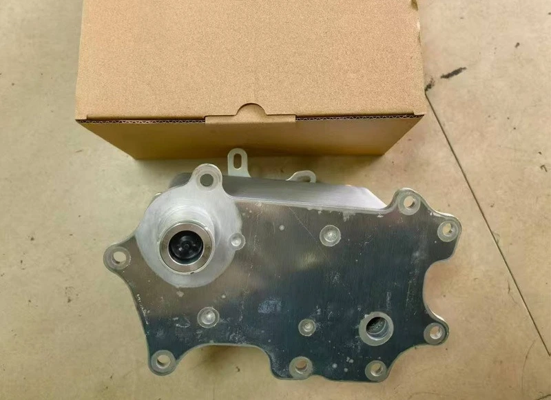 LR124571 for auto parts oil radiator assembly