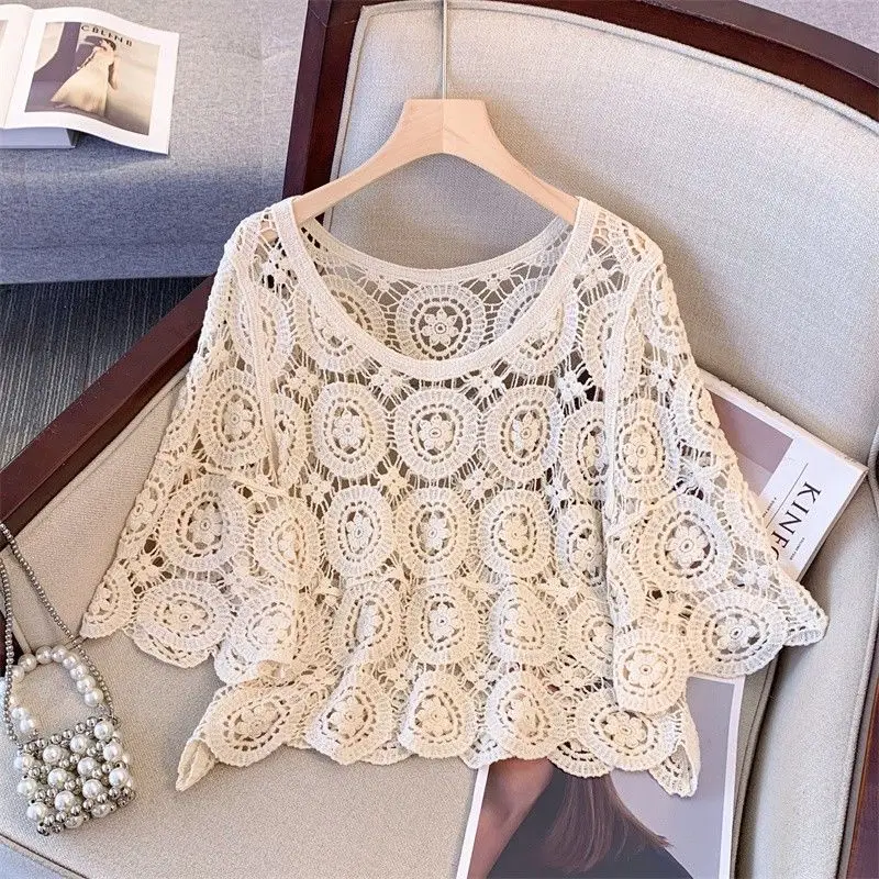 

2024 New Summer Korean Fashion Fresh Knitted Pullovers Three Quarter Solid Color Round Neck Lace Hollow Women's T-shirt Top