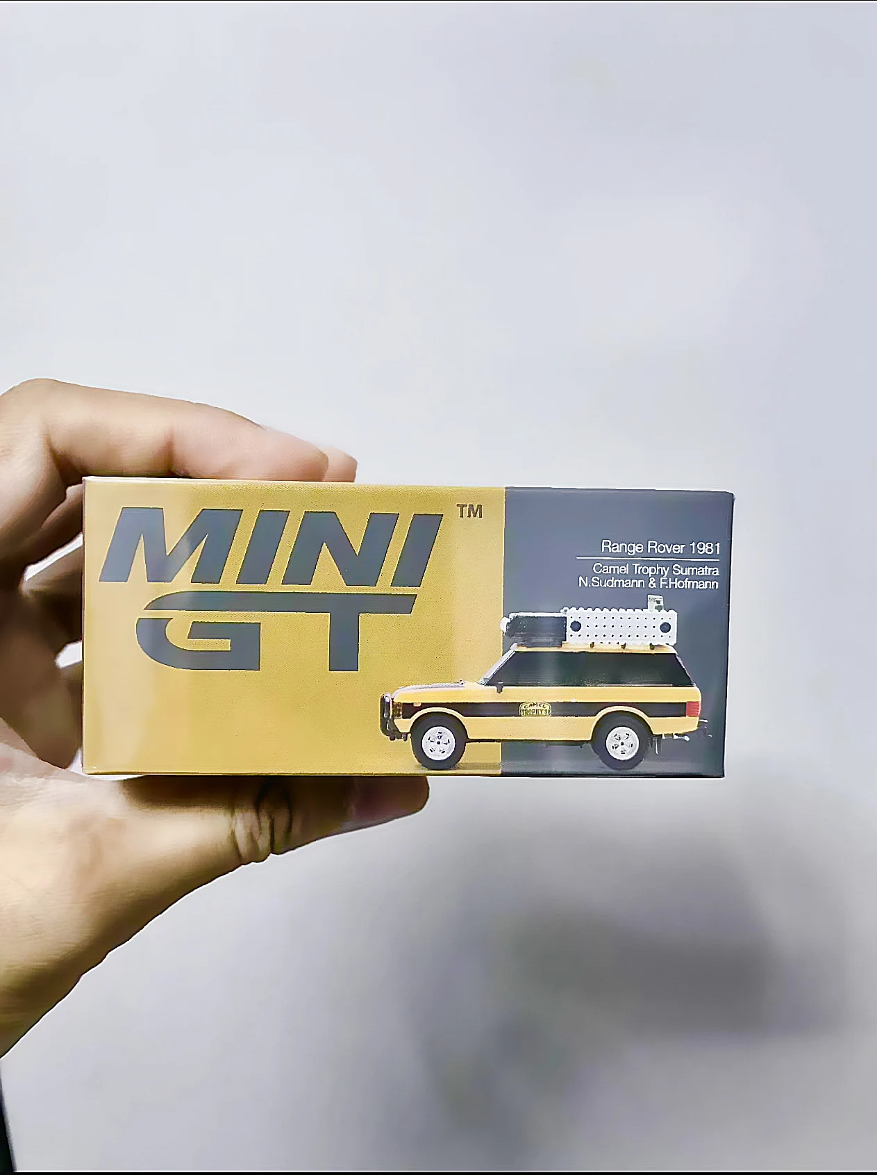 MINIGT 1:64 #1311 #1312 #1221 Land Rover Range Rover 1981 Camel Trophy Champion/Runner-Up Sumatra Alloy Car Model Ornament