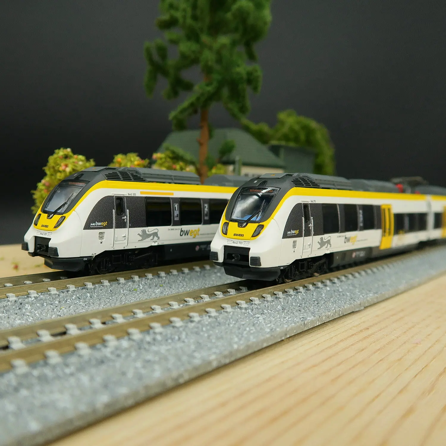 PIKO Train Model N Type 1/160 40209 TALENT2 Intercity Train DC Version Four Section Train Toy Set