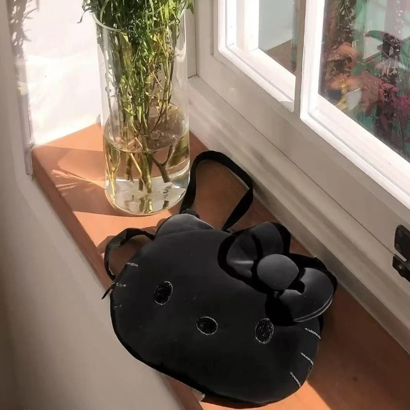 Kawaii Hello Kitty black crossbody bag, cute cartoon fashionable and exquisite handbag, commuter mobile phone bag, holiday gift - view 3