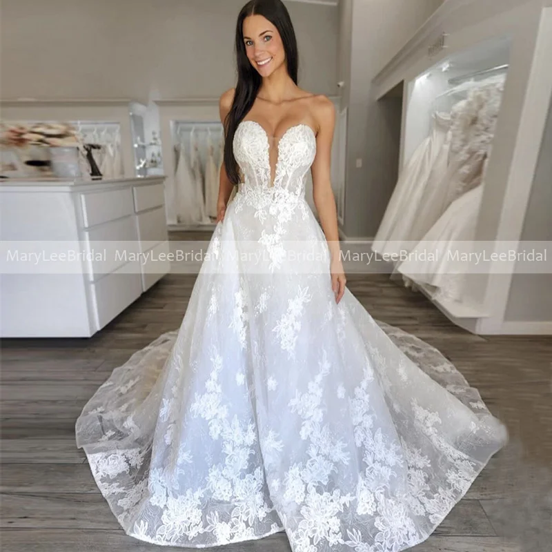 Illusion Bodice A-line Wedding Dresses Lace Appliques Exposed Boning V-neck Princess Long Train Church Bridal Gowns Custom Made