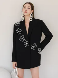 Vintage Pearl Flower Decoration Black Silhouette Suit Coat Design Sense women's Autumn New Casual Versatile Blazer sciolto