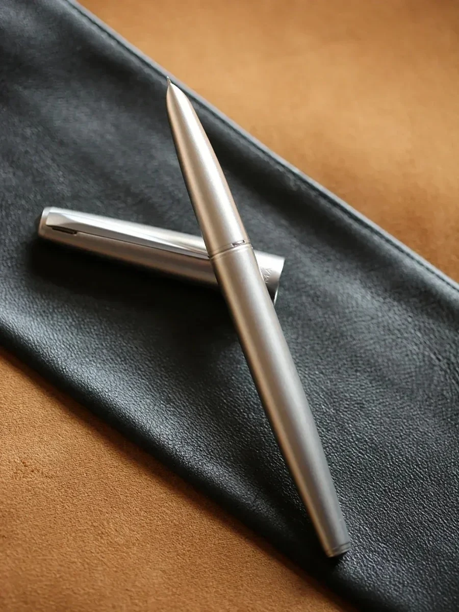 

Majohn Ti200 Frosted Matte Titanium Alloy Metal Fountain Pen 14K Gold Nib With Converter Business Writing Ink Smooth Pen