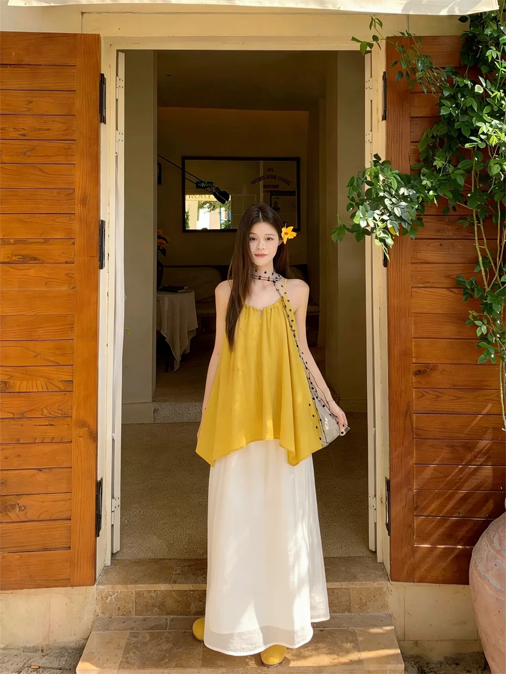 

Vacation Style Asymmetric Drapey White Skirt And Ginger Yellow Top Women's Summer Fashion Two-Piece Set Casual Commute Wind