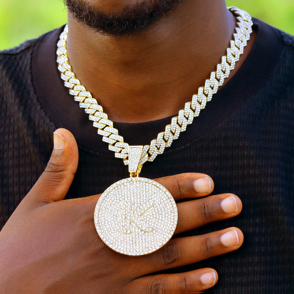 Hip-Hop Cuban Link Kette mit Rundem Buchstabenanhänger für Männer und Frauen, Vereiste Strass 14MM Miami Kette, Unisex Schmuck – Detail 4