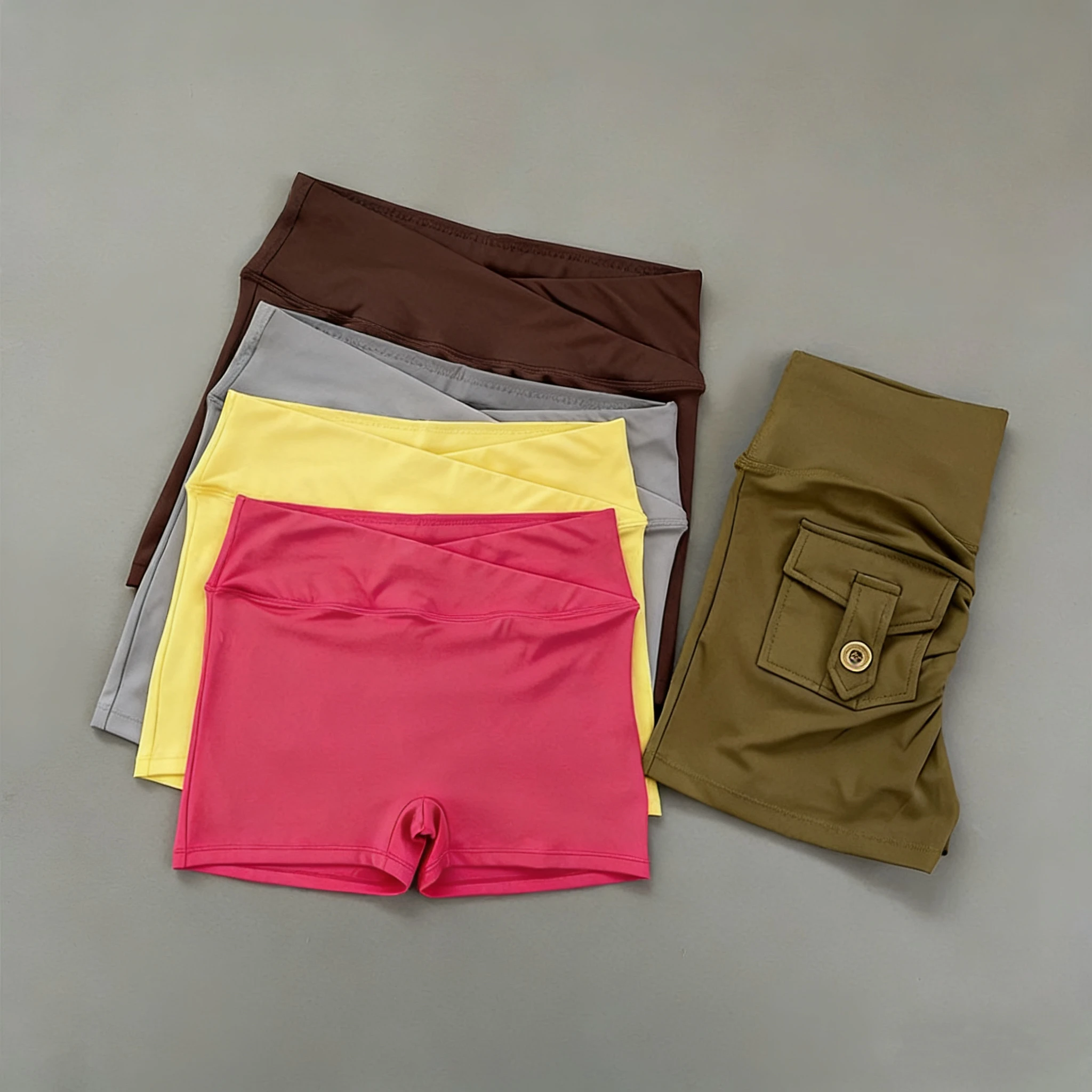 Women Scrunch Shorts with Pockets Outdoor Athletic Gym Workout Biker Yoga Pants Leggins Sports Fitness Running Tights Elastic