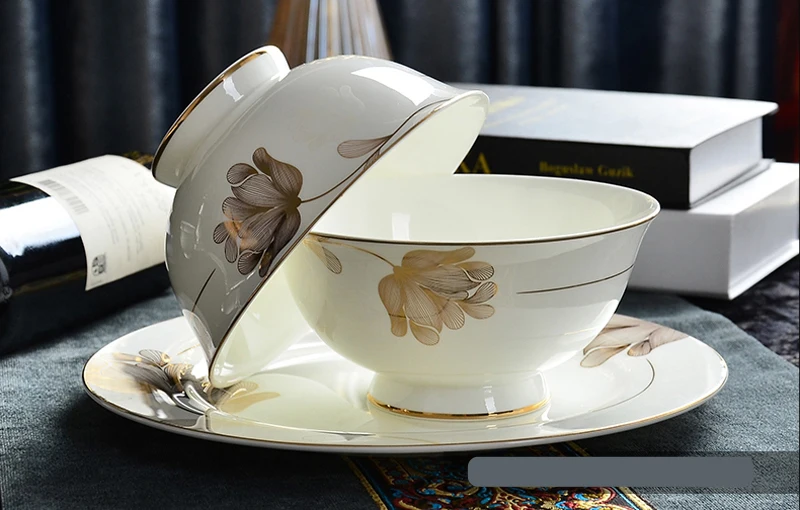 

2 шт., 4,5 дюйма, маленькая японская миска из настоящего костяного фарфора, золотой цветок, керамическая корейская посуда, миски для риса для ужина, еда