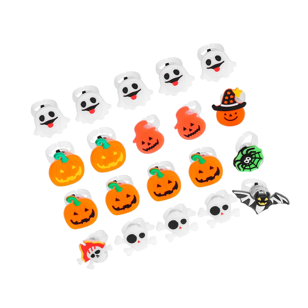 

20 Glowing Rings Luminous Plastic Bat Rings Pumpkin Shaped Party Favors Trick Treat Game Kids Toys Assorted Styles Halloween