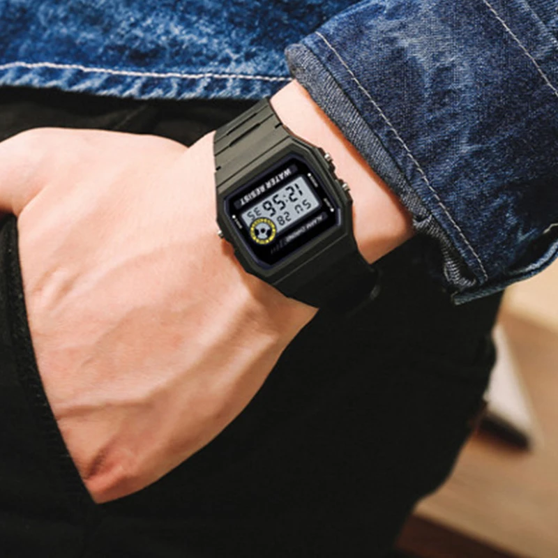 Fashion Simple Sport Electronic Watch Multi-function LED Digital Watches Waterproof PU Strap Alarm Clock Gift For Women Men