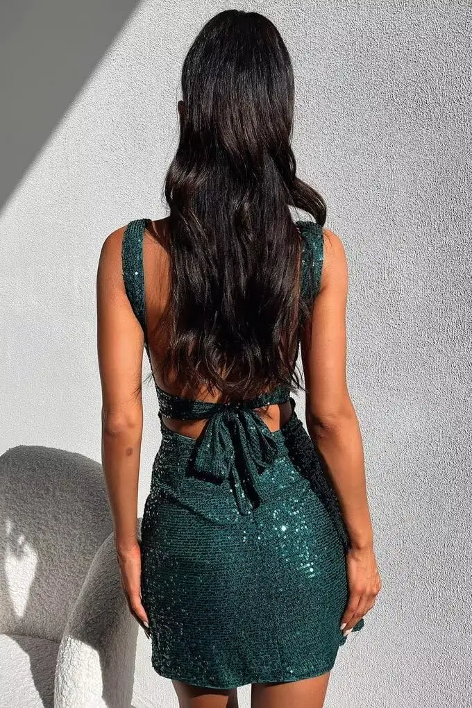 فساتين حفلات العودة للوطن مثيرة بترتر سباركلي قصيرة للمراهقين 2026 شق ضيق مثير بدون ظهر فستان رسمي للحفلات الراقصة وحفلات الكوكتيل فساتين النادي