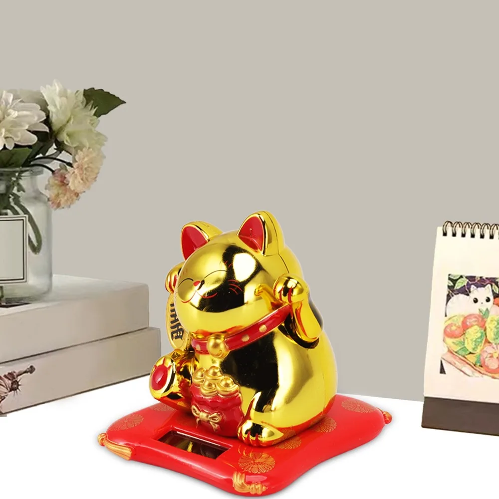Plastic Solar Waving Fortune Cat Gold 2.5in Light Induction Cat Ornament Battery-free Solar Operation Lucky Cat