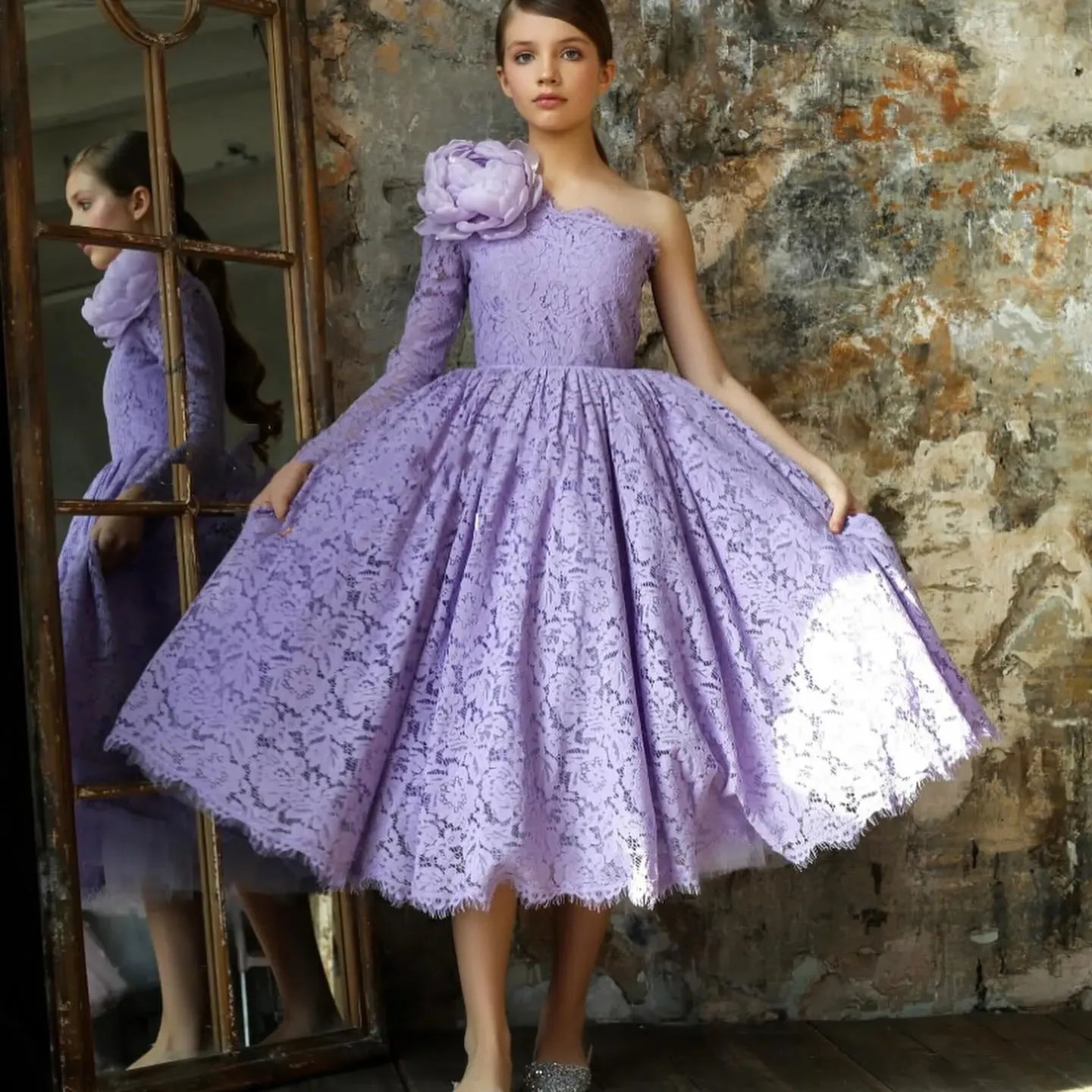 

Milk Lace Flower Girl Dresses for Wedding 3D Flower Appliques One Shoulder Girl Kids Birthday Party First Holy Communion Gowns