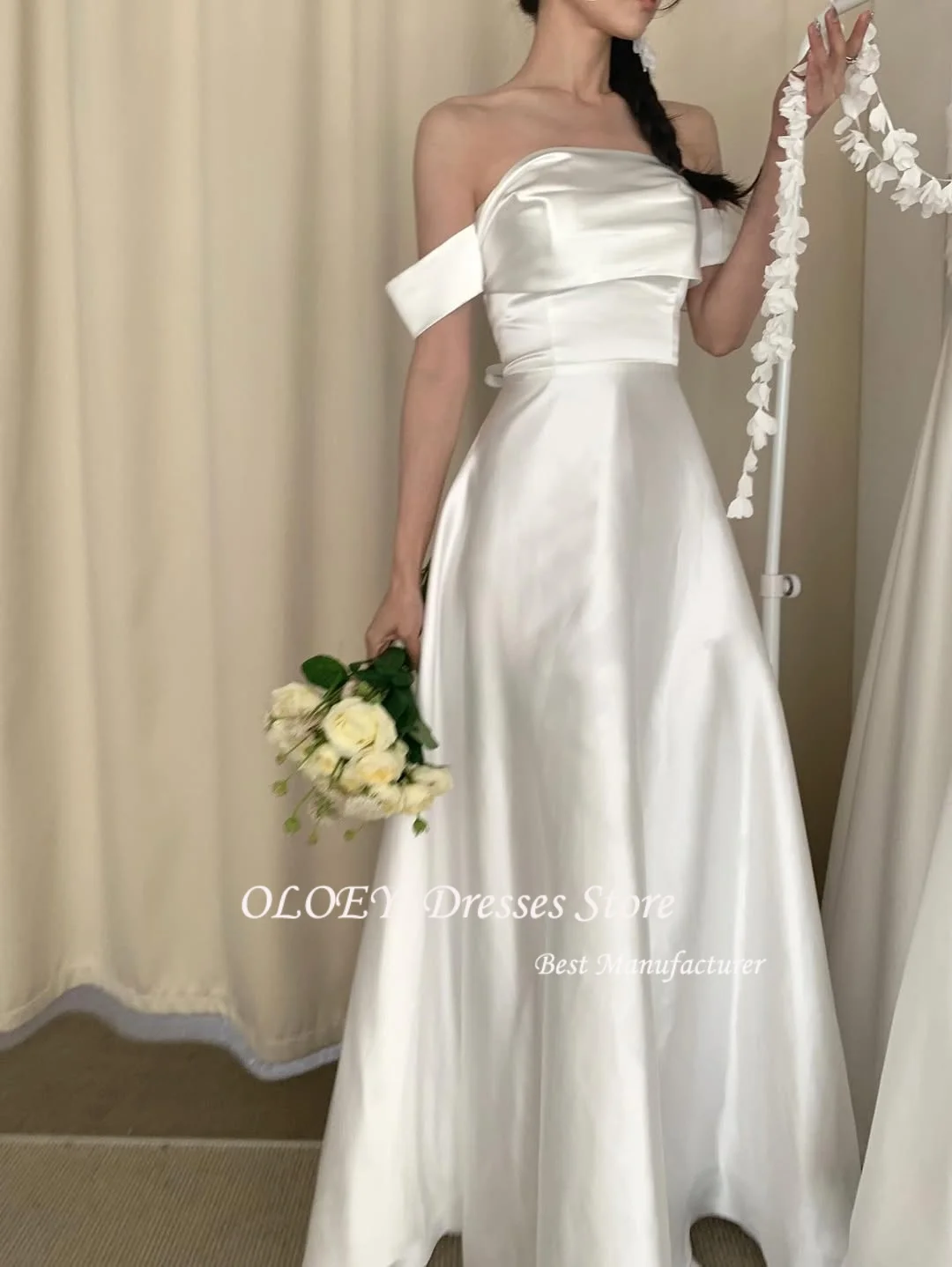 OLOEY ผ้าไหมซาตินเกาหลีชุดแต่งงานชุดปาร์ตี้ที่เรียบง่ายที่กำหนดเองรัดตัวปิดไหล่ชุดเจ้าสาว