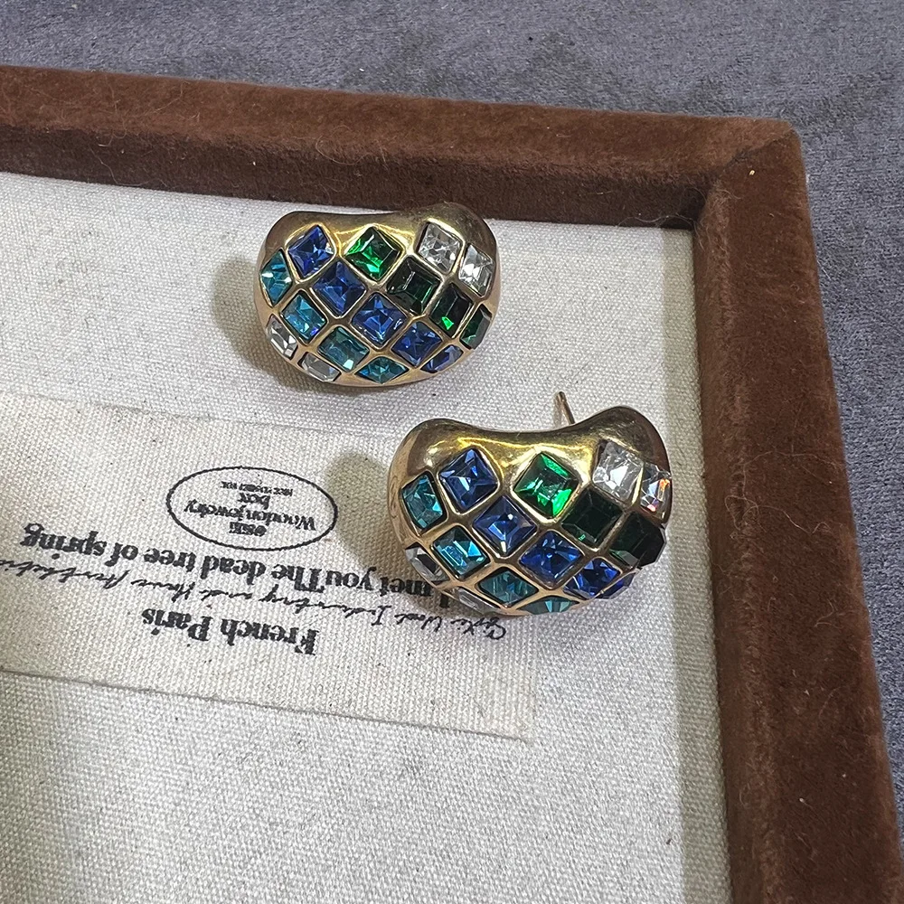 Retro Western antiques with diamonds, exquisite niche design sense, cross-border hot-selling classic versatile Doudou stud earri