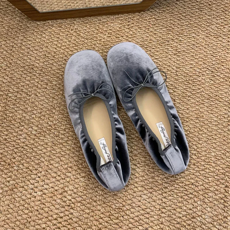 Modische, weiche Ballettschuhe aus Seide für Damen, neu im Frühjahr, lässige Slip-On-Schuhe mit Schleifenknoten für Damen. – Detail 16
