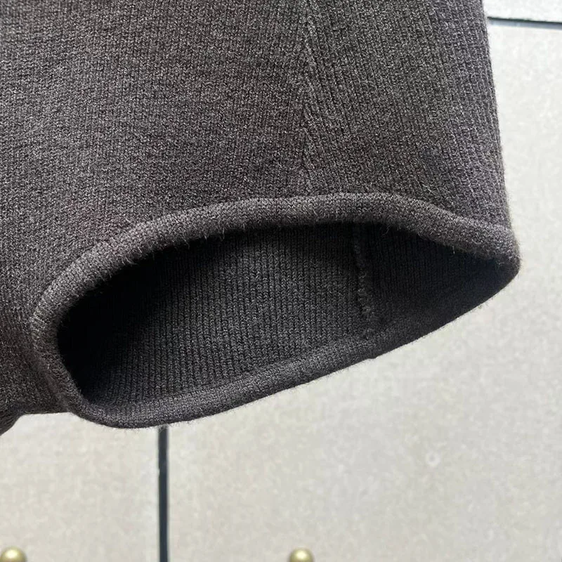 Damen-Strick-Shorts mit Gürtel, modische sexy Slim-Fit-Strickjacke mit Stehkragen, hochwertiges Set, Herbst, Neuankömmling, 2025, Y2K