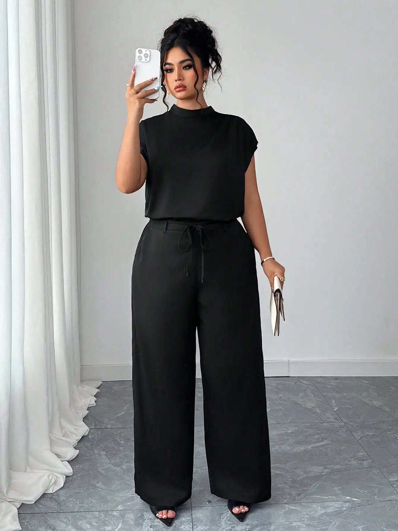 

Комплект Elenzga Plus Size черного цвета из 2 предметов: топ без рукавов и брюки с широкими штанинами для повседневной элегантности