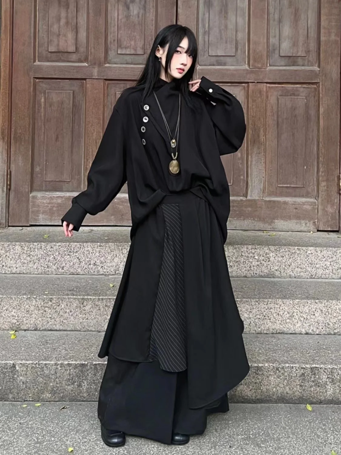 Nuovo vestito nero in stile cinese da uomo finto gonna a due pezzi pantaloni Costume Gothic Dark Series elegante moda ragazzi ragazze abbigliamento