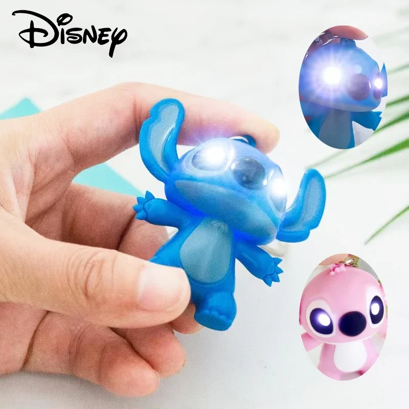 Disney-Llavero LED de Stitch para niños, figuras de dibujos animados de Anime, luz nocturna brillante, Ángel de puntada, novedad, adorno colgante,