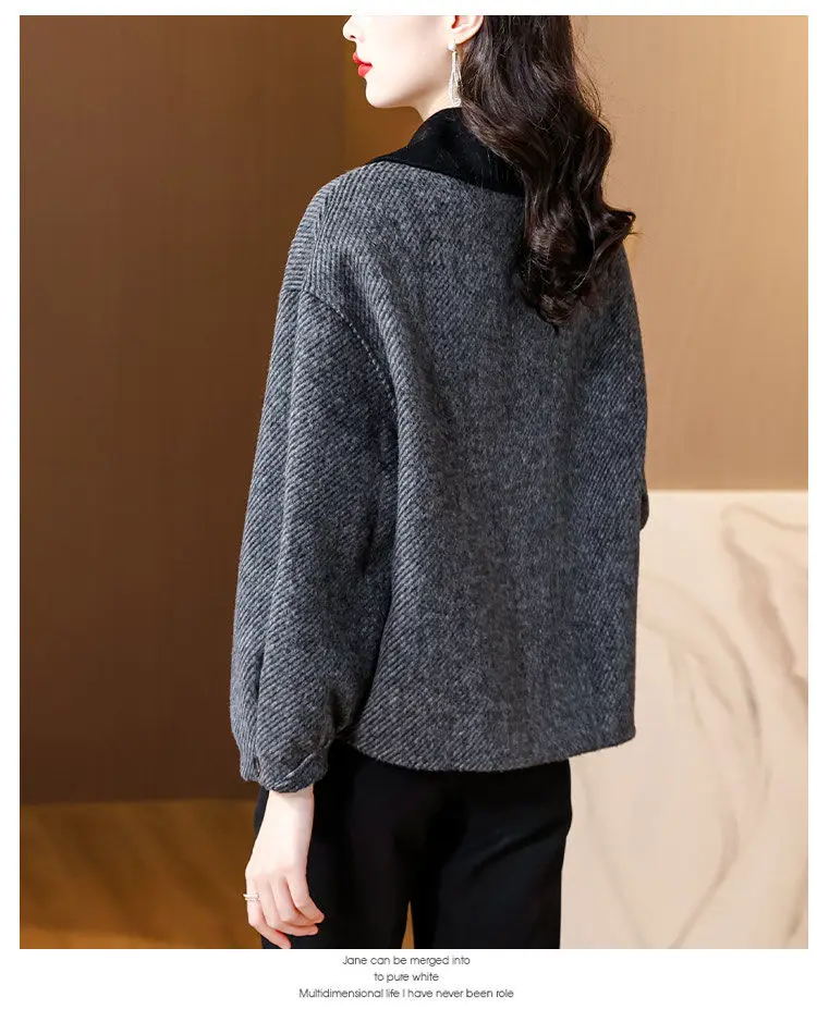 Loose and Versatile Woolen Coat for Women in Autumn and Winter New Style for Mom Long Sleeved Small Retro High-end Short Jackets