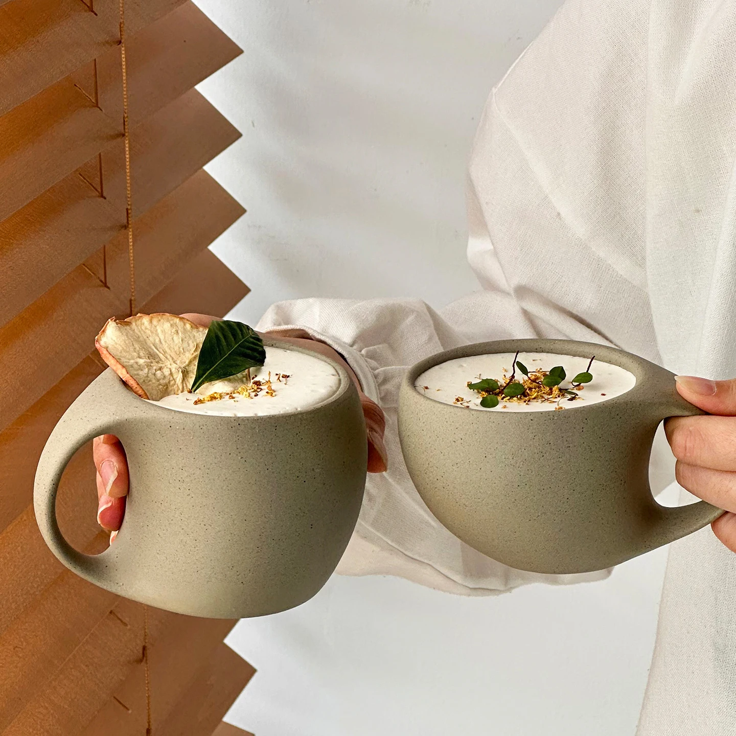 Japanese Style Rough Pottery Coffee Cup Creative Retro Ceramic Mug with Handle Household Solid Color Versatile Latte Art Mugs